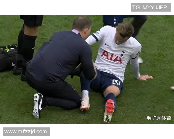 足球明星遭遇车祸不幸身亡全球球迷哀悼悼念传奇人生与辉煌成就