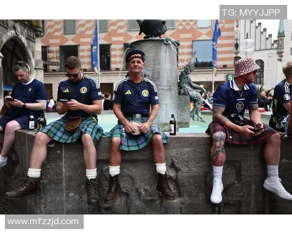 2016年欧洲杯决赛球迷热情高涨的精彩瞬间回顾与感悟